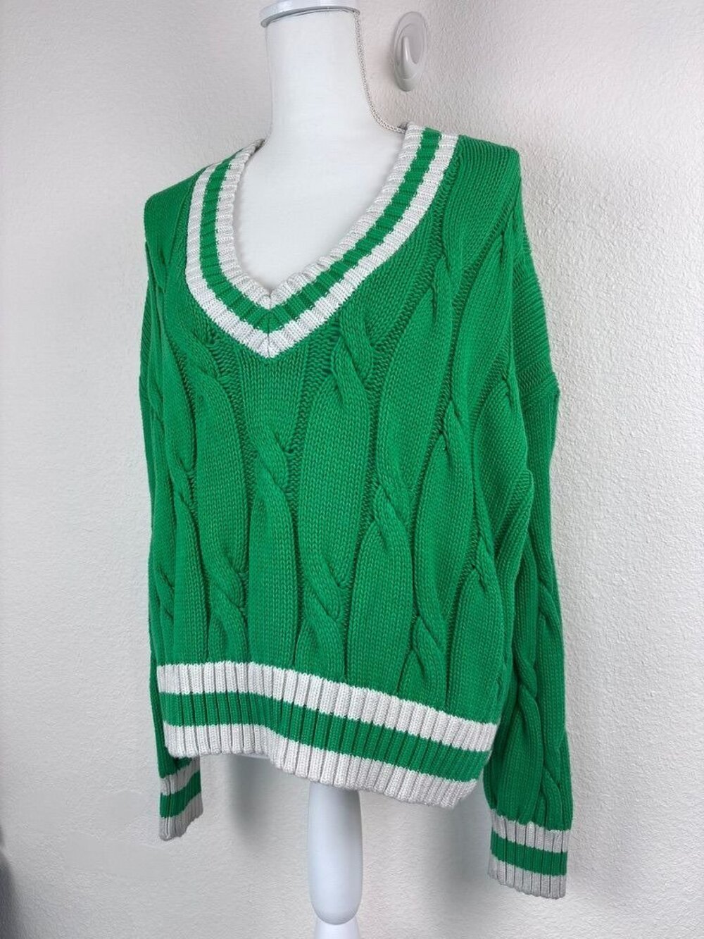 Aerie medium green cropped cable knit v-neck oversized sweater preppy collegiate - Picture 9 of 9
